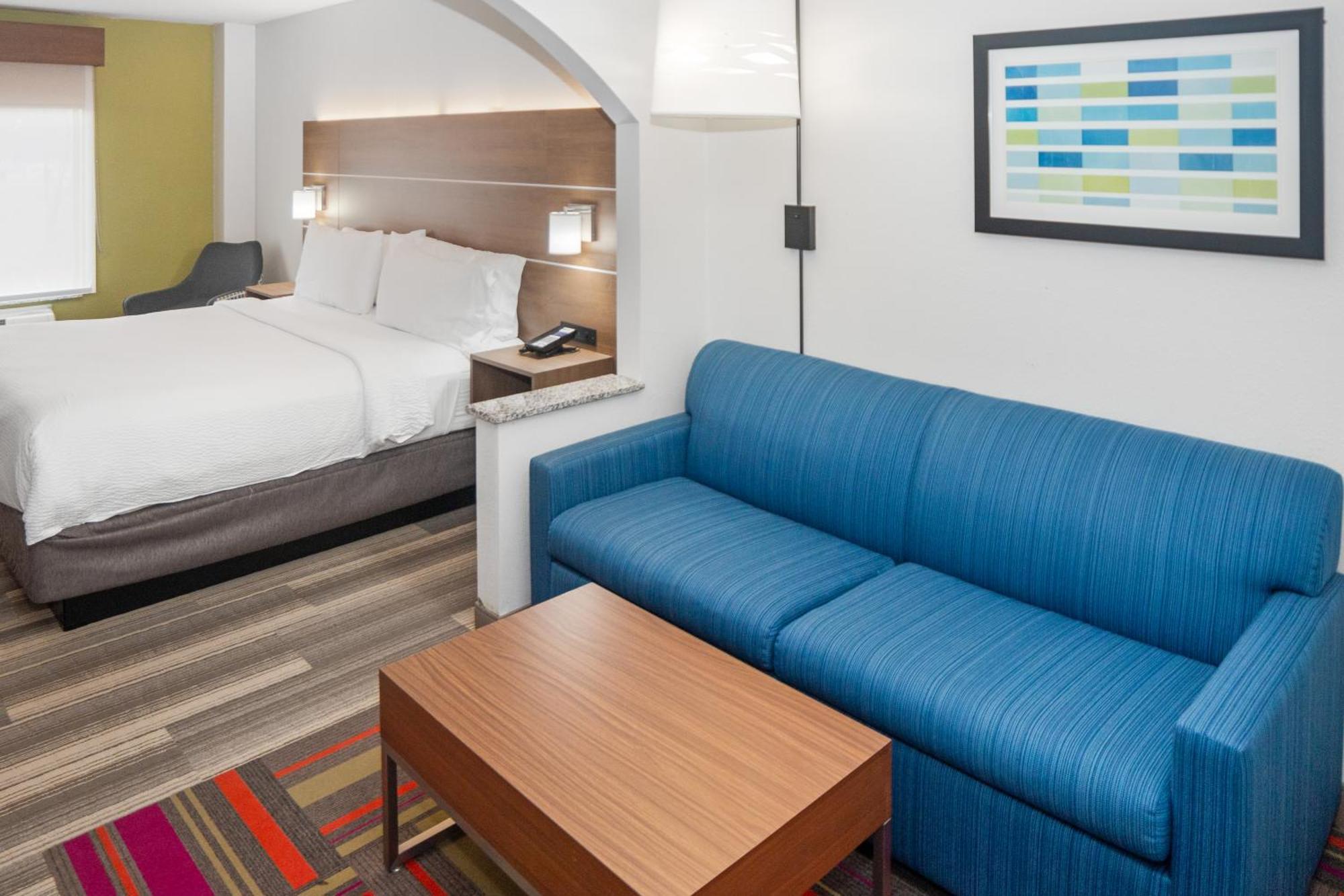 Express And Stroudsburg-poconos By Ihg