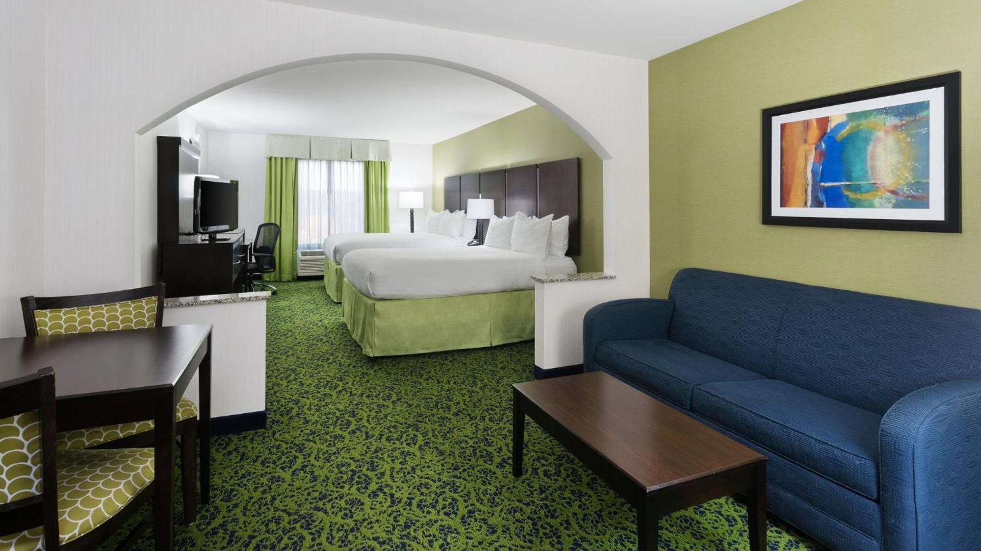 Express And Stroudsburg-poconos By Ihg Resort Stroudsburg